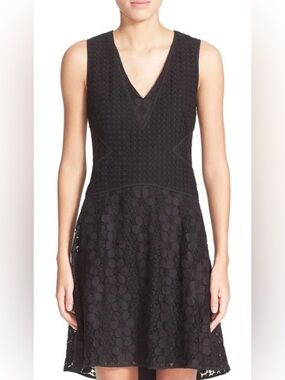 Diane Von Furstenberg Black Sleeveless V-Neck Lace Mini Dress
